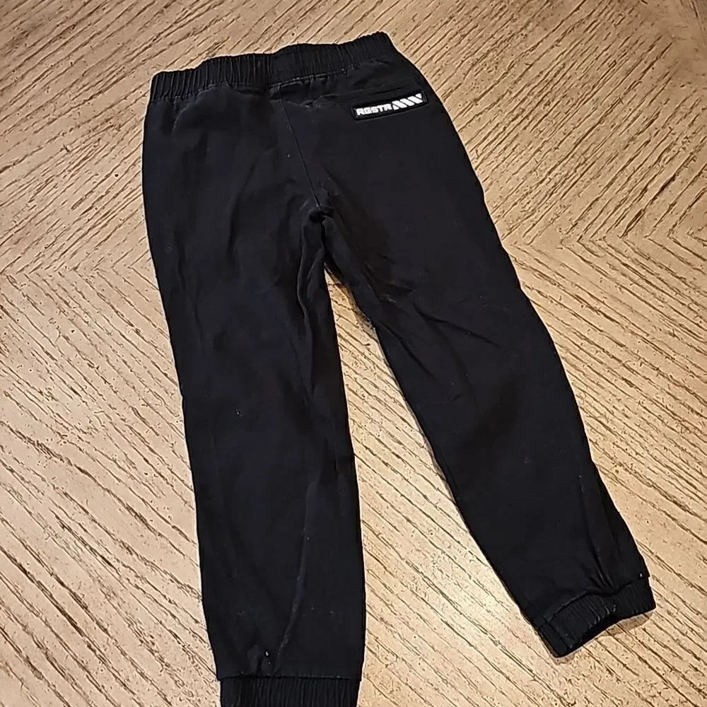 Boys black cargo jegging size 5/6